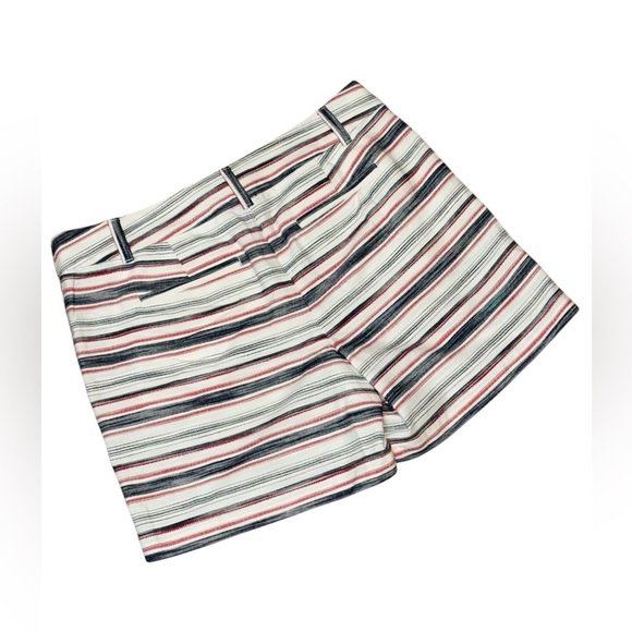 LOFT NWOT Striped Casual Shorts Size 8 - Picture 3 of 3